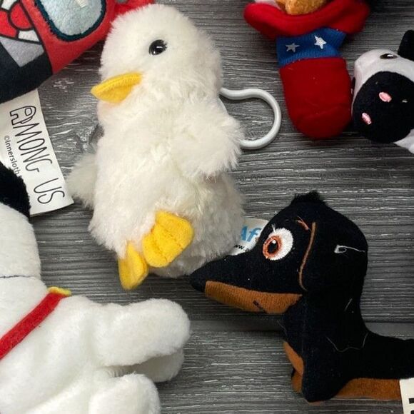 Mini Plush Lot of 6! Among Us, Chik-fil-A Cow, Aflac, Secret Life of Pets, +More - Picture 4 of 8